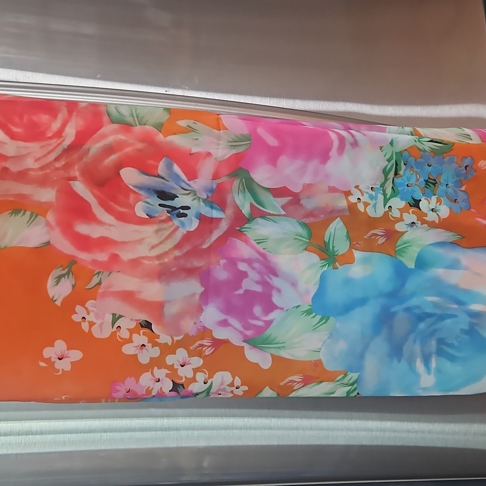 Floral Rose Print Sarong - Picture 3 of 3